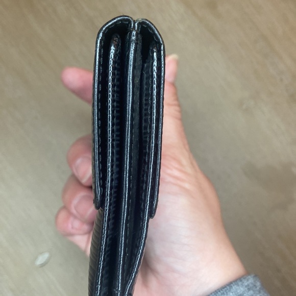Louis Vuitton Epi Porte Feiulle Elise Trifold Wallet - Picture 4 of 12